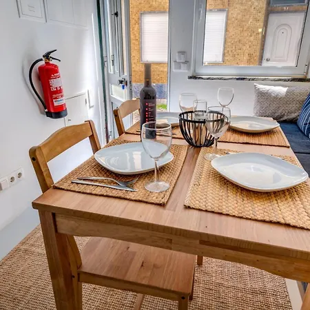 Cozy House Centre Semesterbostad *